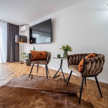 City Wohnung Fn L 5 Klimatisiert Mit Balkon Und Kueche FDH Exteriér fotografie