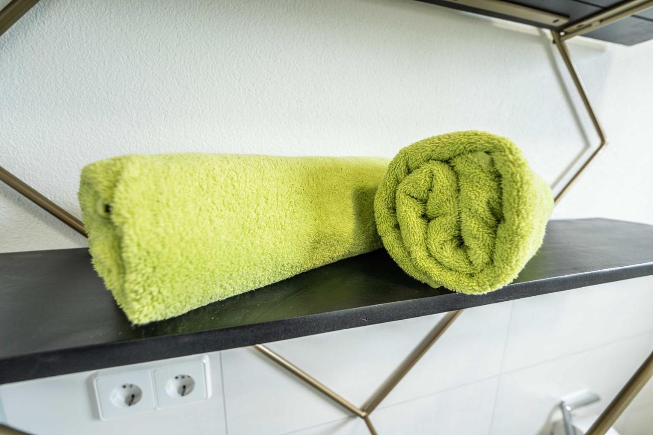 City Wohnung Fn L 5 Klimatisiert Mit Balkon Und Kueche FDH Exteriér fotografie