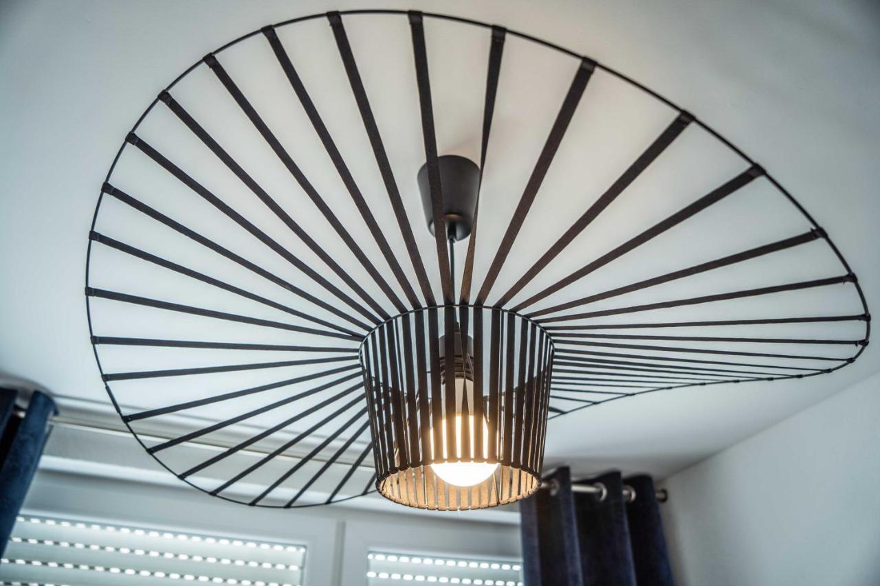 City Wohnung Fn L 5 Klimatisiert Mit Balkon Und Kueche FDH Exteriér fotografie
